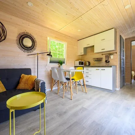 No 3a With Private Jacuzzi Holiday home Darlowo